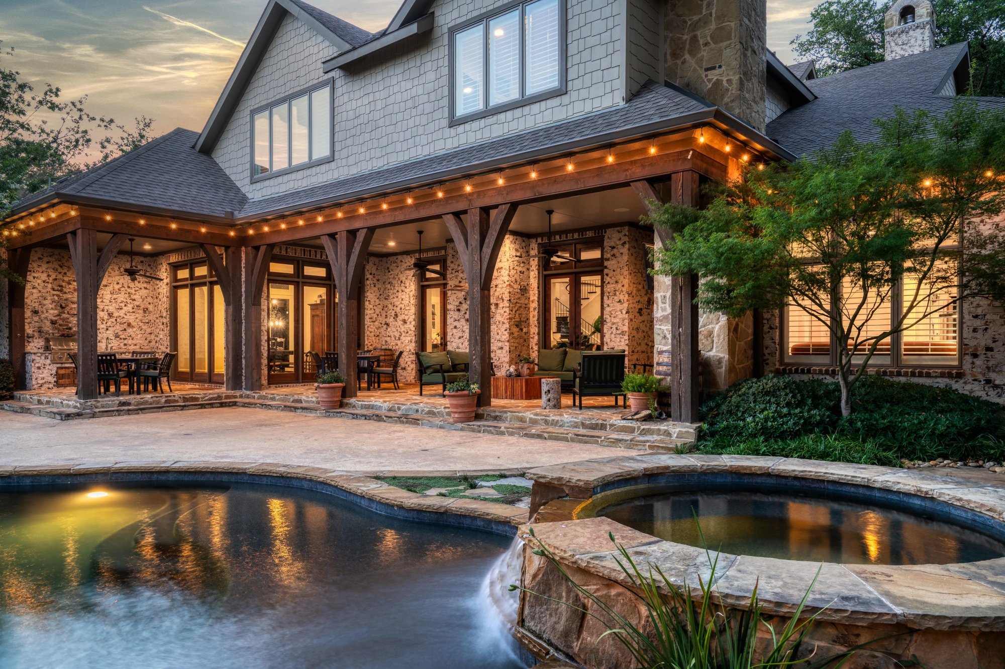 Custom Texas Hill Country Home in Dallas, TX, United States for sale