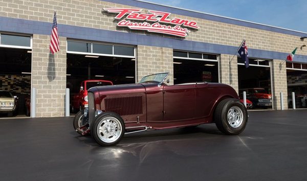1932 Ford Roadster (10609403)