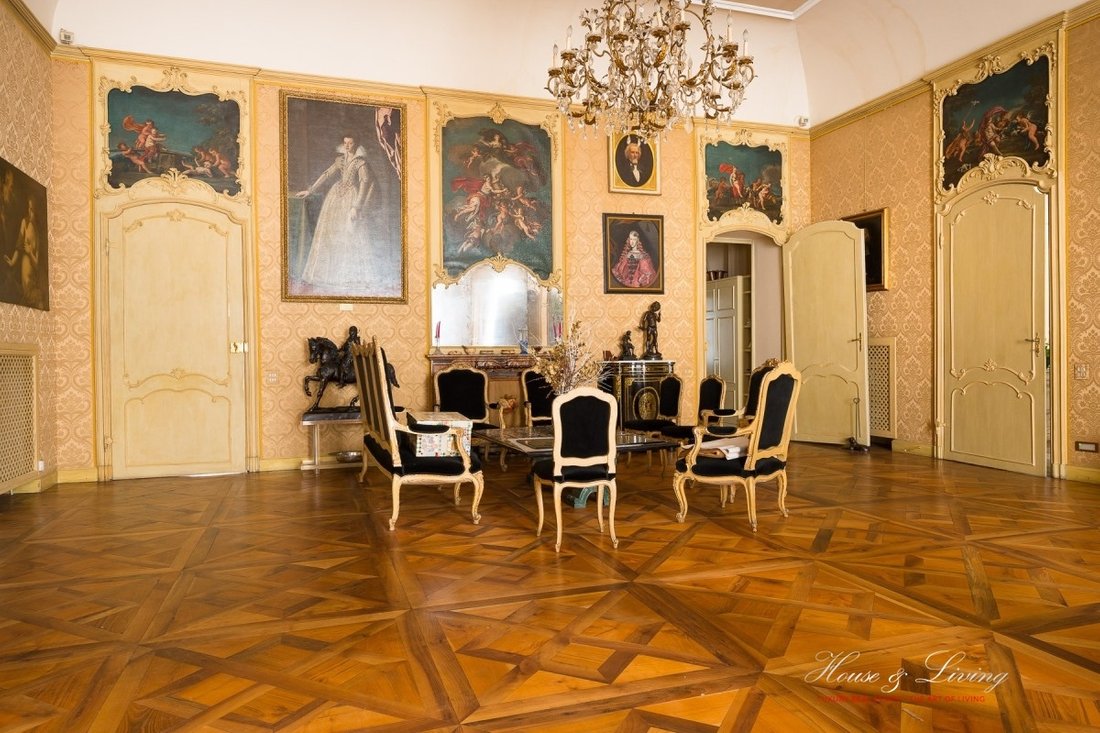 Exclusive And Historical Apartment In Turin, Piedmont, Italy For Sale