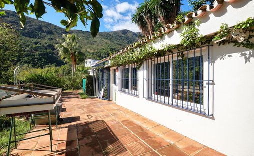 Villa in Estepona, Andalusia, Spain 1