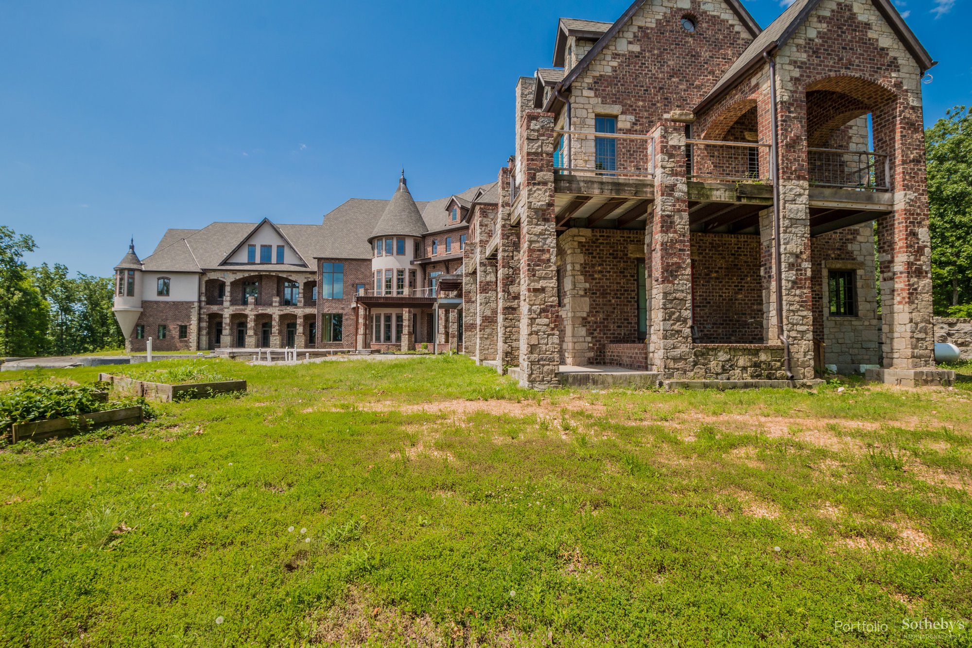 Table Rock Lake Estate in Branson West, MO, United States for sale