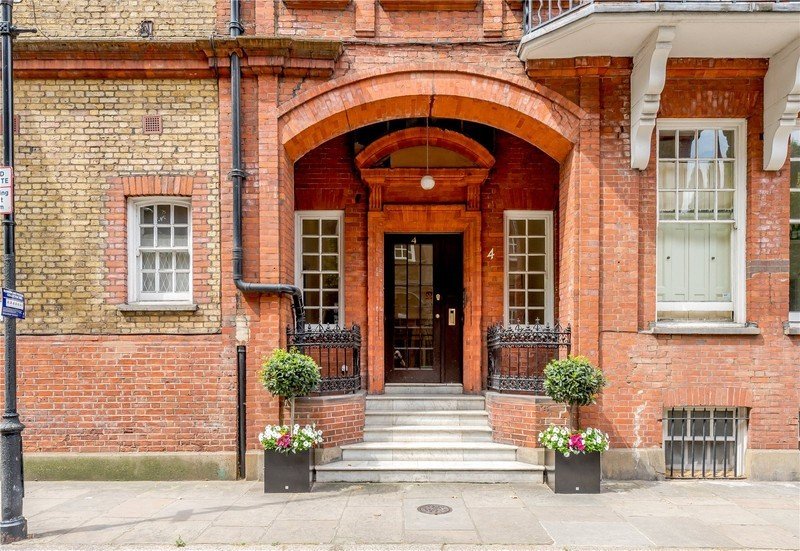 Chelsea Embankment, London, SW3 in London, United Kingdom for sale