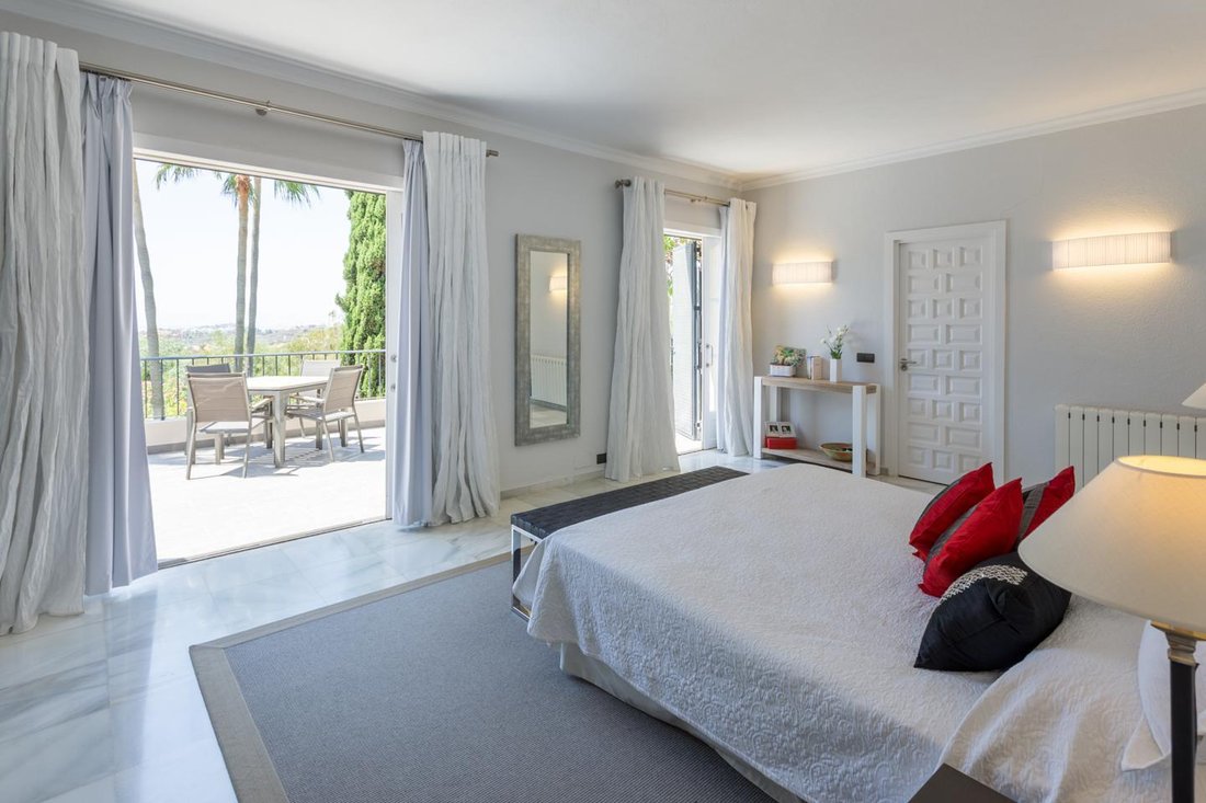 Villa in Benahavis, Andalusia, Spain 1 - 10927139