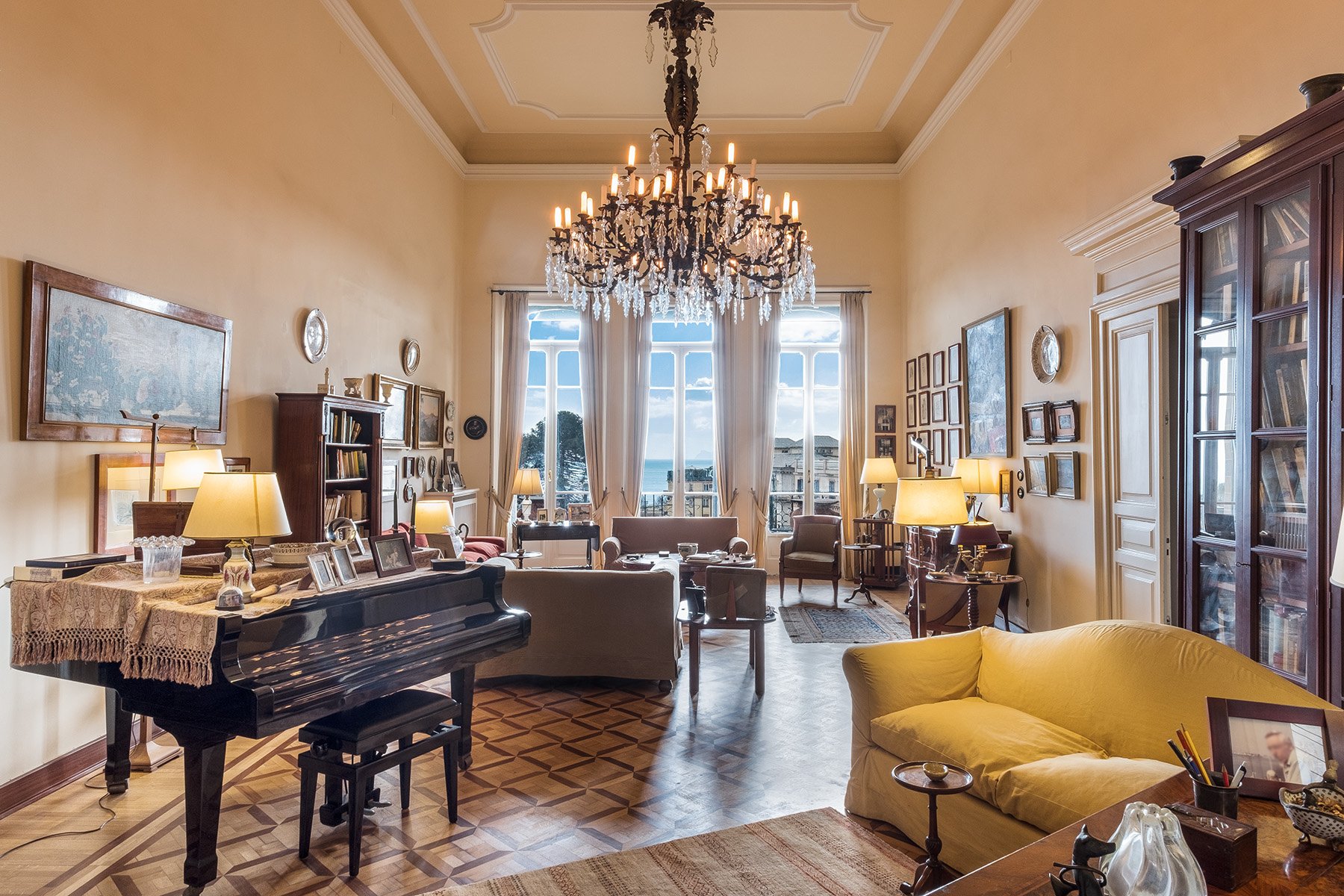 Charming Apartment With Garden In Naples, Campania, Italy For Sale