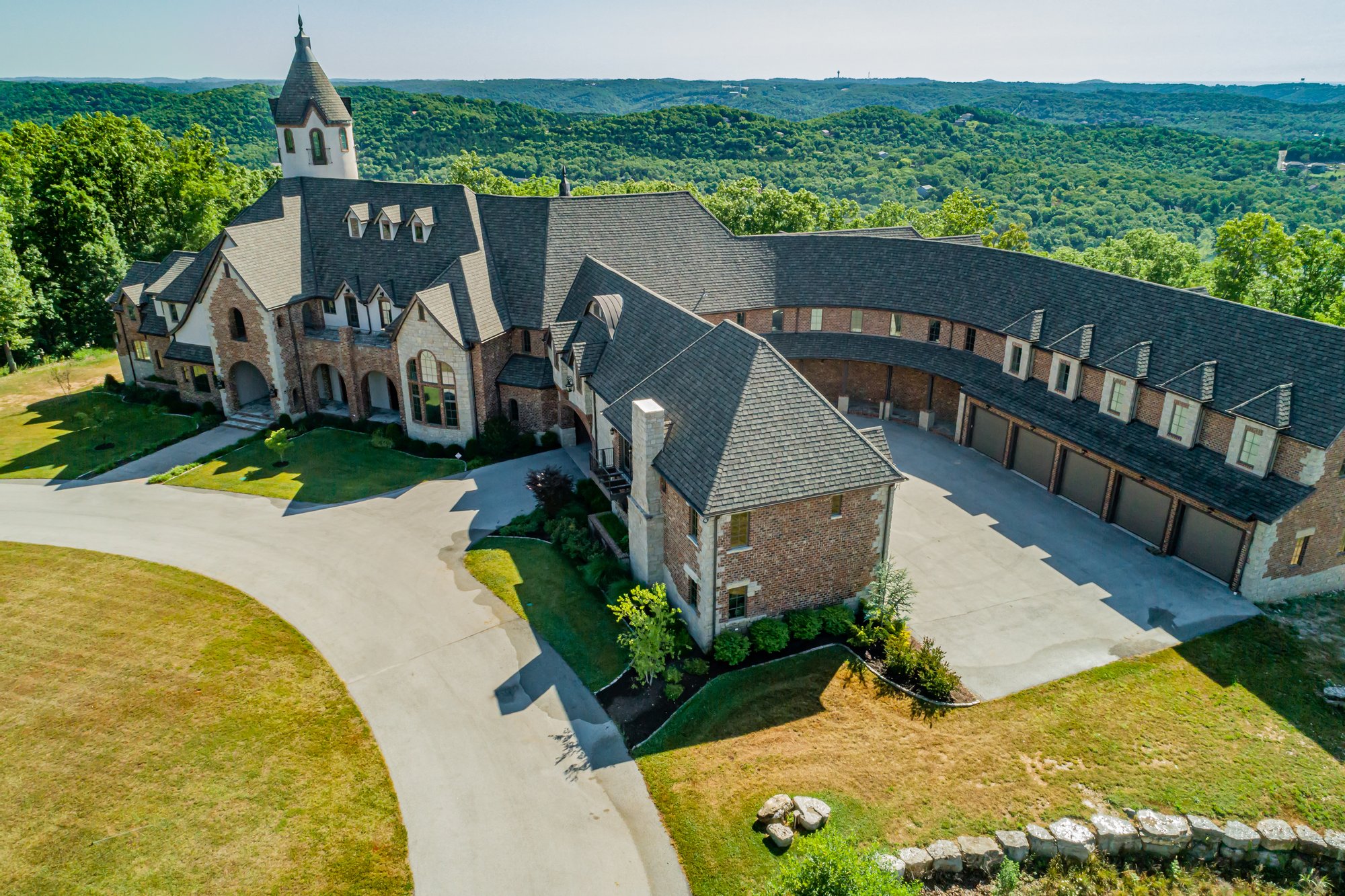 Table Rock Lake Estate in Branson West, MO, United States for sale