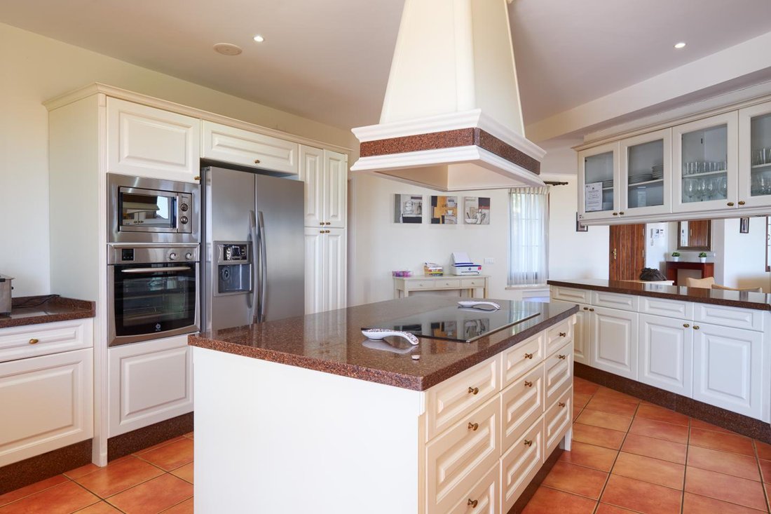 Villa in Benahavis, Andalusia, Spain 2 - 10927147