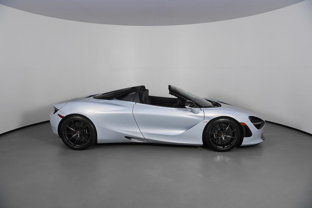 Cabriolet in Houston, Texas, United States 3 - 11026954