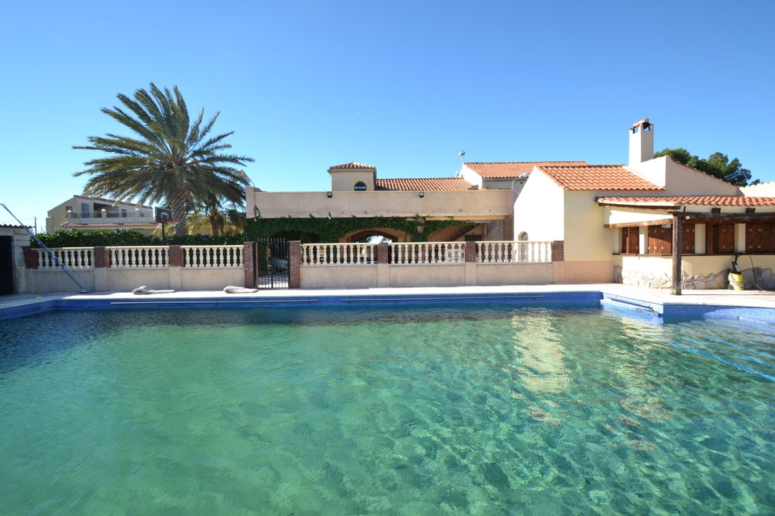 Country House in Crevillent, Valencian Community, Spain 1 - 10661893