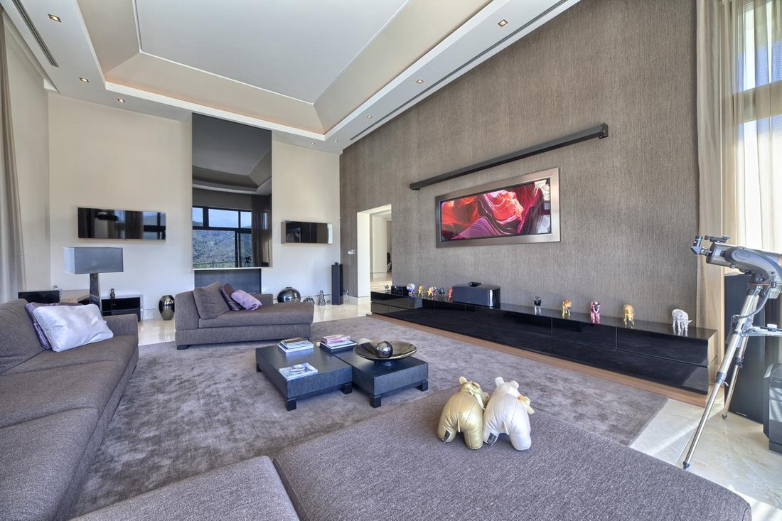 Villa in Benahavis, Andalusia, Spain 1 - 10927126