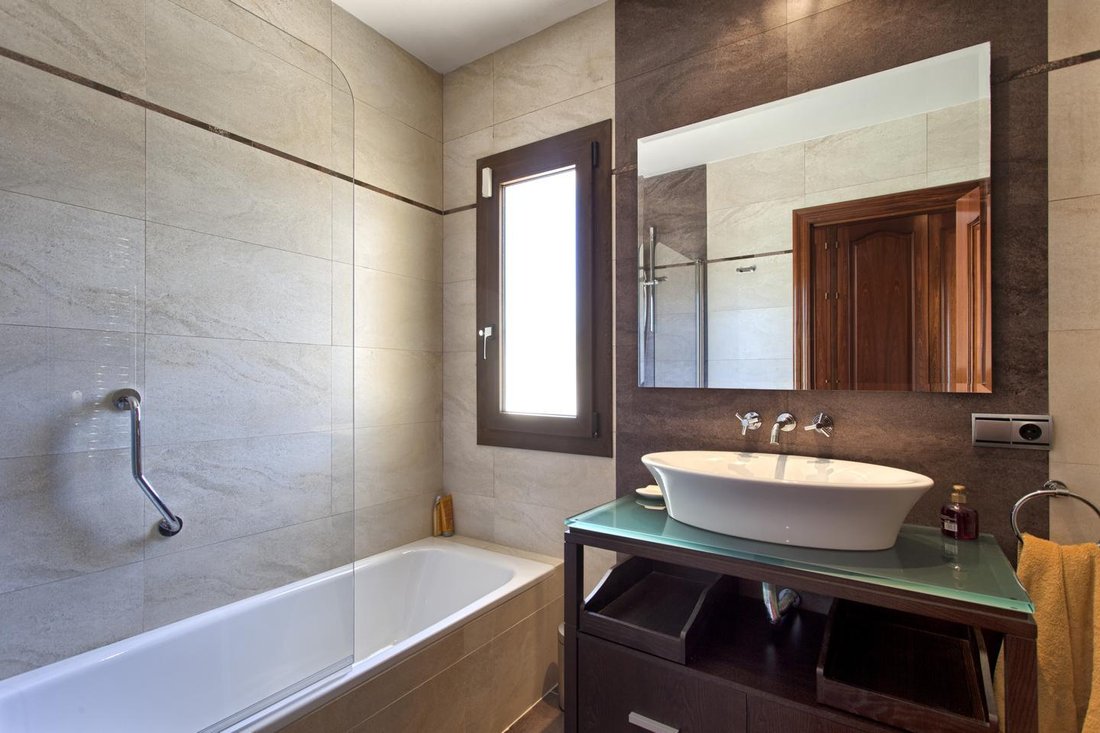 Villa in Benahavis, Andalusia, Spain 3 - 10927131