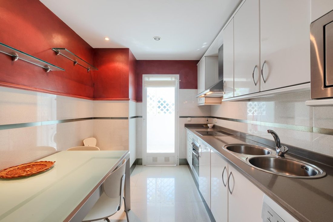 Apartment in Golden Mile, Andalusia, Spain 2 - 10927111