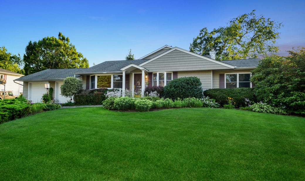 20 Duncan Lane, Huntington, Ny, 11743 In Halesite, New York, United