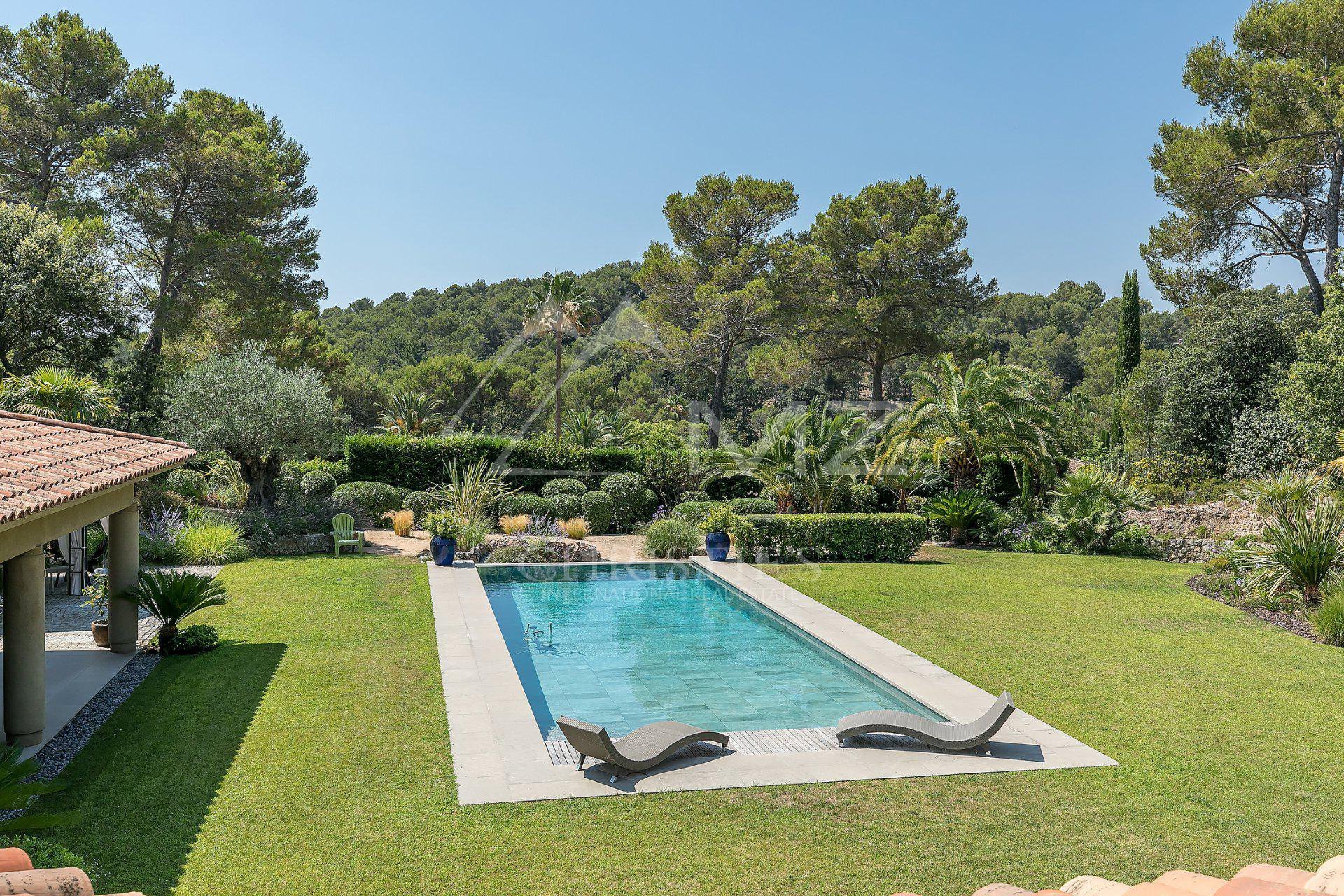 Sale - House Mougins in Mougins, France for sale (10648090)