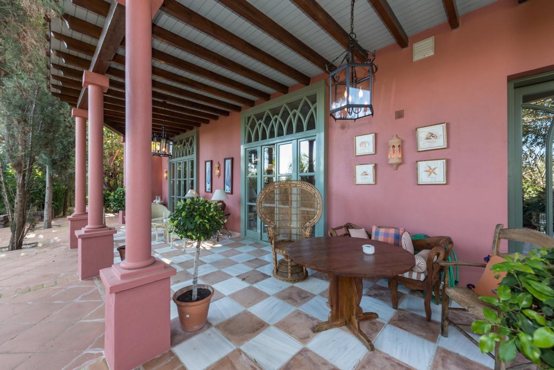 Villa à Elviria-Cabopino, Marbella, Espagne 3 - 10927151