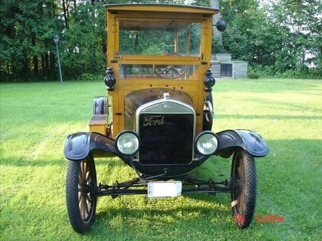 Station Estate Wagon in Malone, New York, United States 4 - 10759702