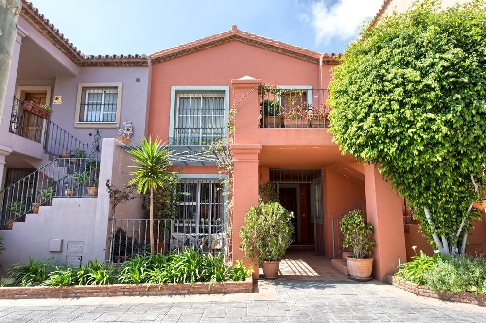 Apartment in La Quinta, Benahavis, Andalusia 4 - 10927092