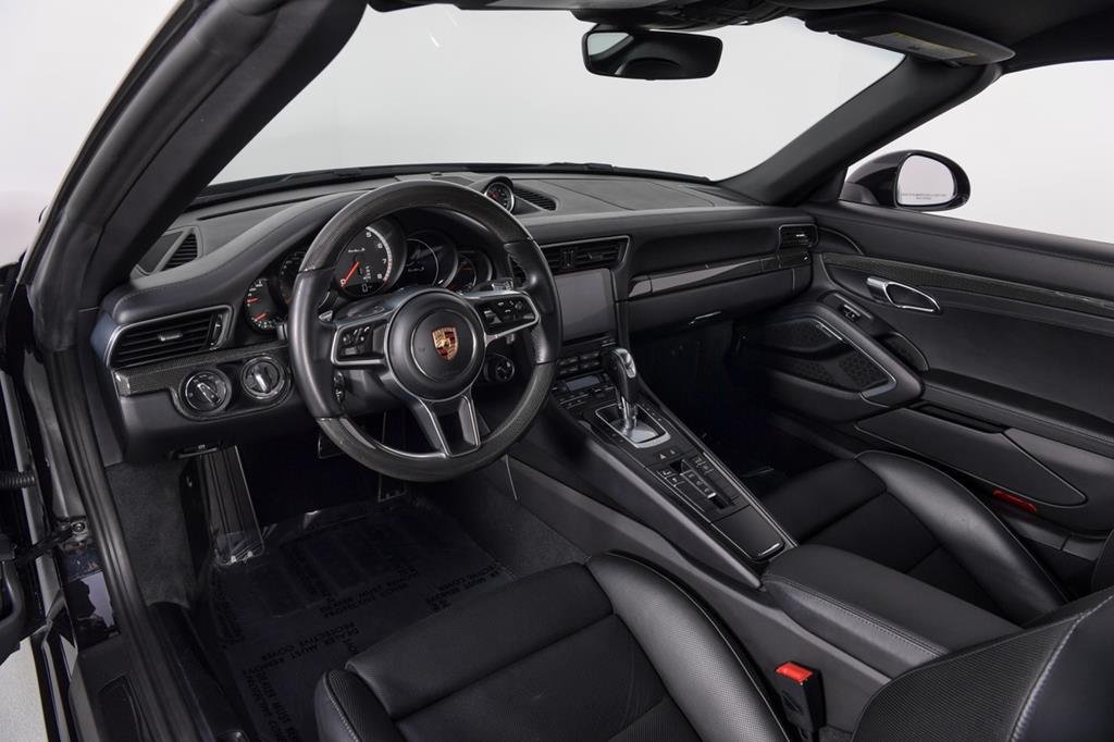 Cabriolet in Houston, Texas, United States 4 - 11025576