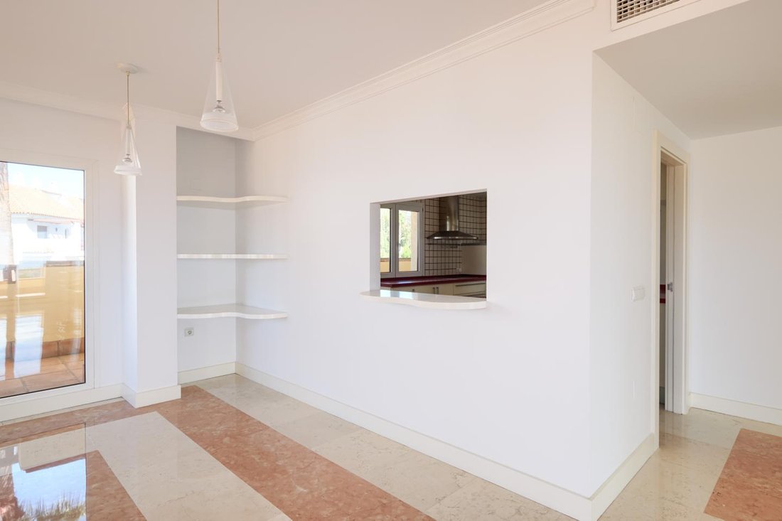 Apartment in Marbella, Andalusia, Spain 4 - 10927119
