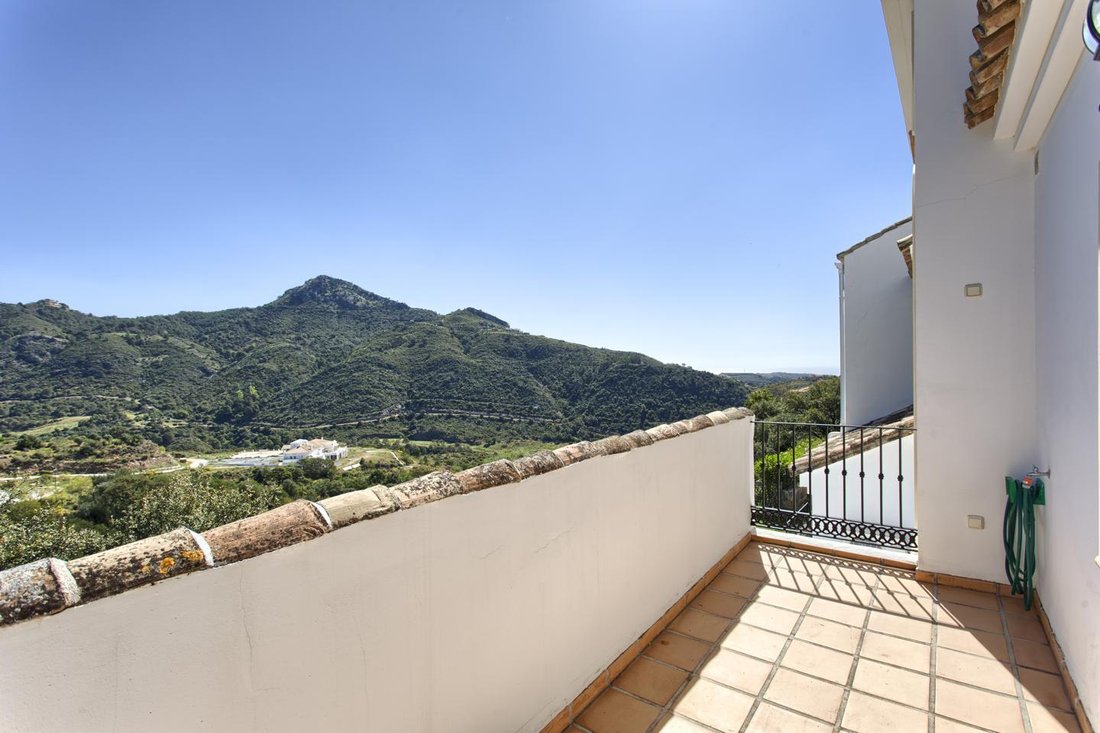 Villa in Benahavis, Andalusia, Spain 1 - 10927131