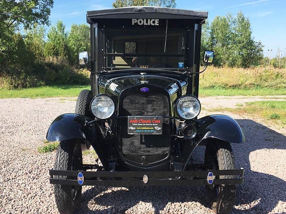 Sedan in Malone, New York, United States 4 - 10759692