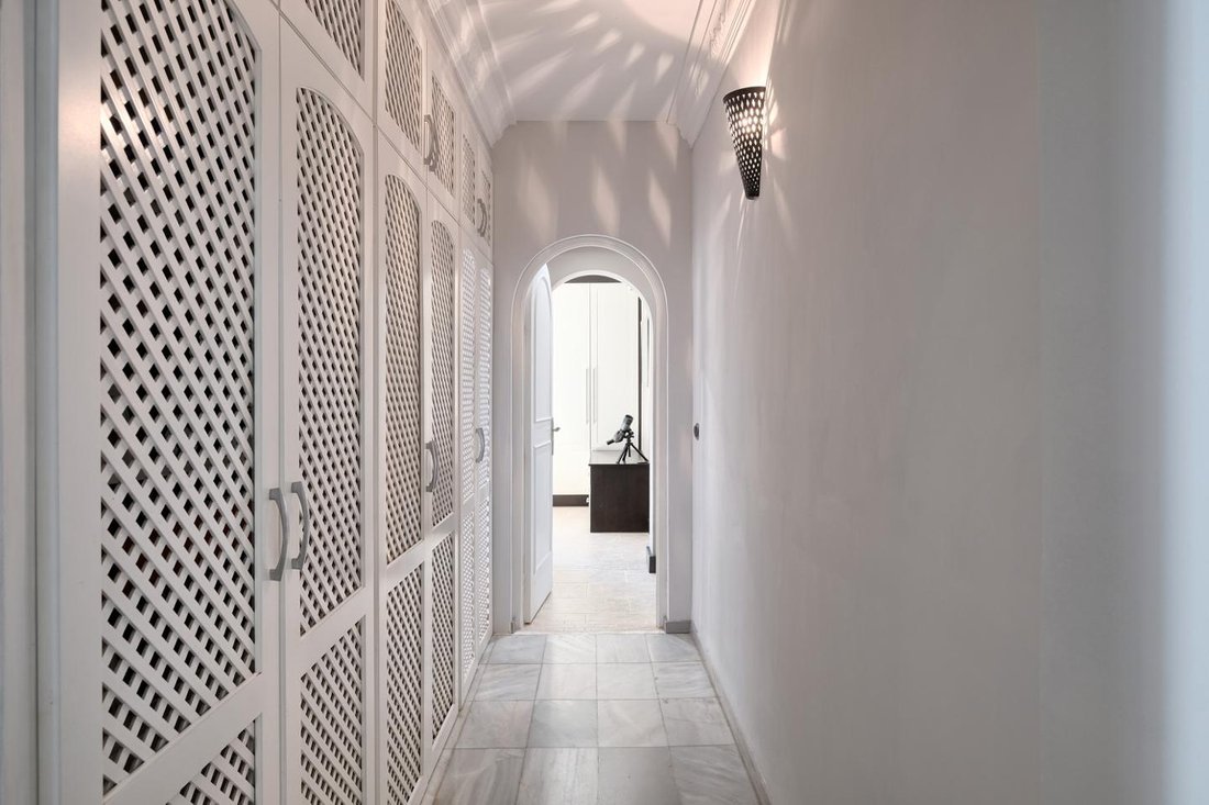 Villa in Elviria-Cabopino, Marbella, Spain 4 - 10927136