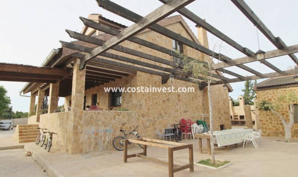 Algorfa Villa In Algorfa, Valencian Community, Spain For Sale (10675975)