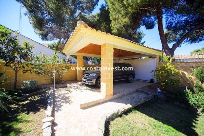 Villa in Orihuela, Valencian Community, Spain 3 - 10659667
