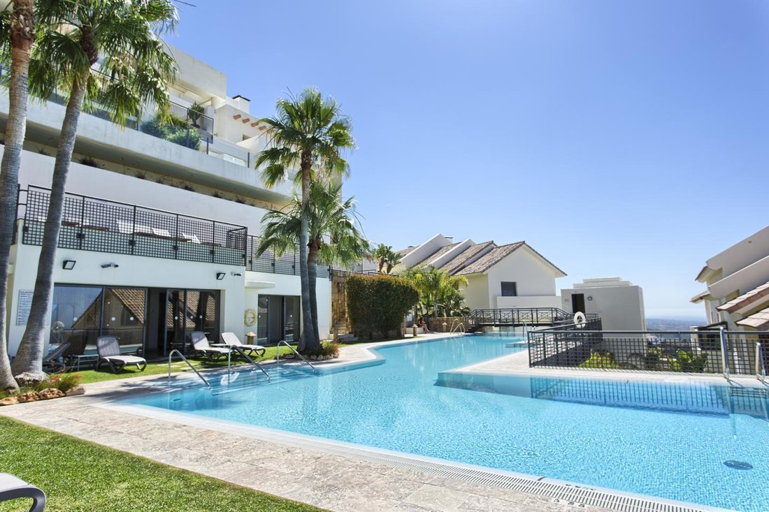 Apartment in Marbella, Andalusia, Spain 4 - 10927116