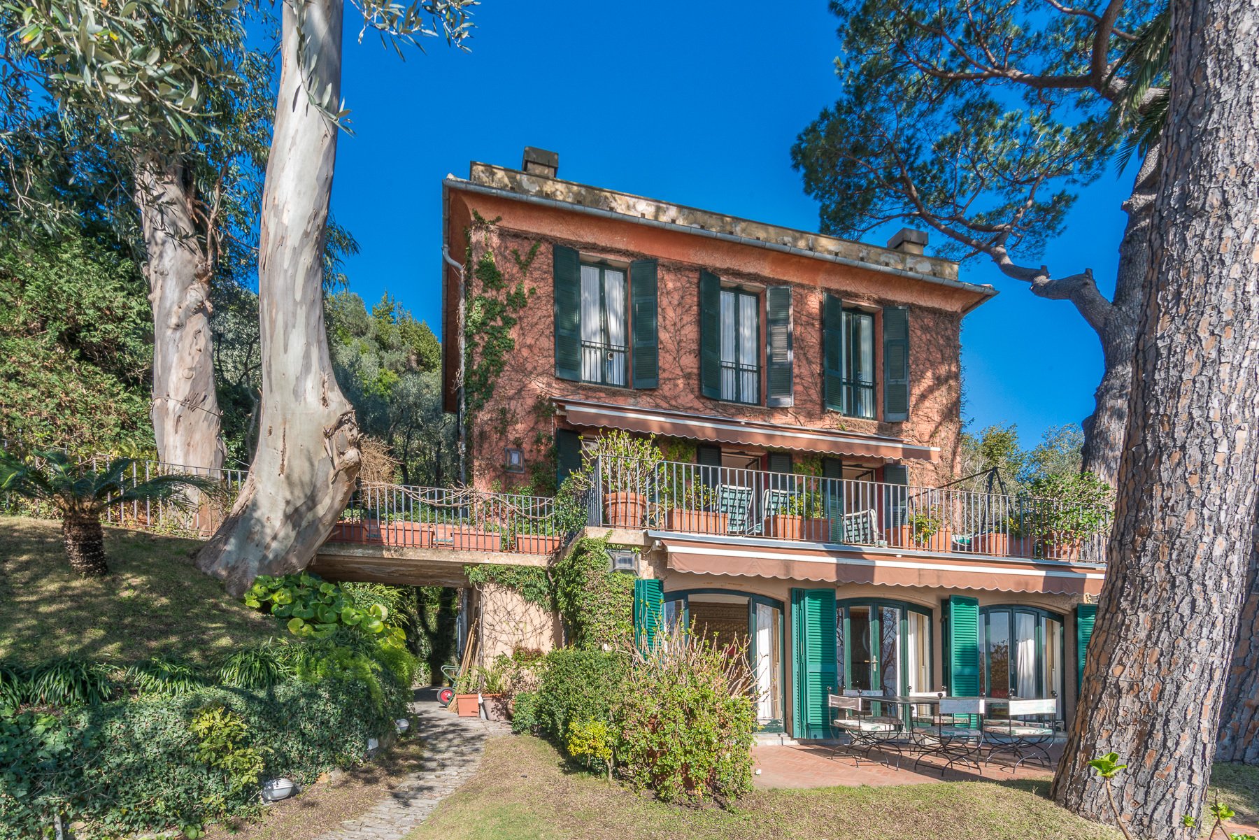 Majestic Villa Overlooking The Bay Of in Santa Margherita Ligure, Italy