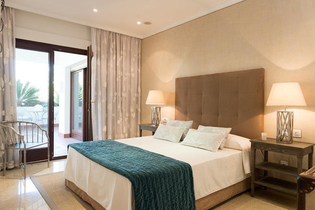 Apartment in Marbella, Andalusia, Spain 4 - 10927057