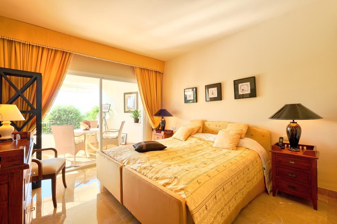 Apartment in La Quinta, Benahavis, Andalusia 2 - 10927109