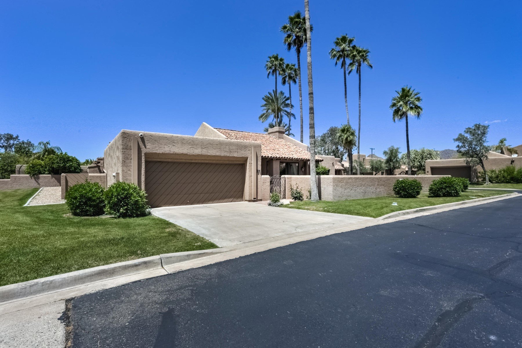 Village At Camelback Mountain in Phoenix, AZ, United States for sale ...