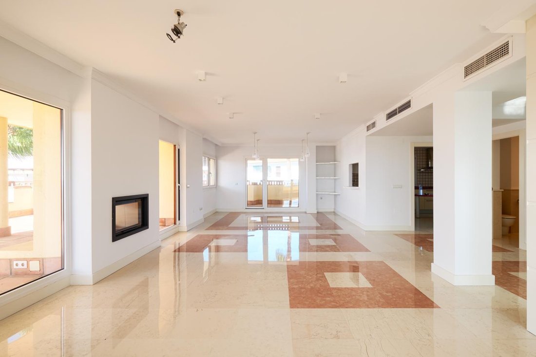 Apartment in Marbella, Andalusia, Spain 3 - 10927119