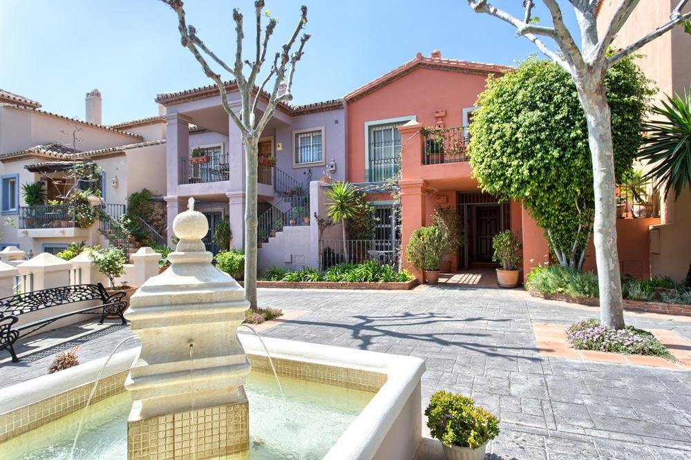 Apartment in La Quinta, Benahavis, Andalusia 1 - 10927092