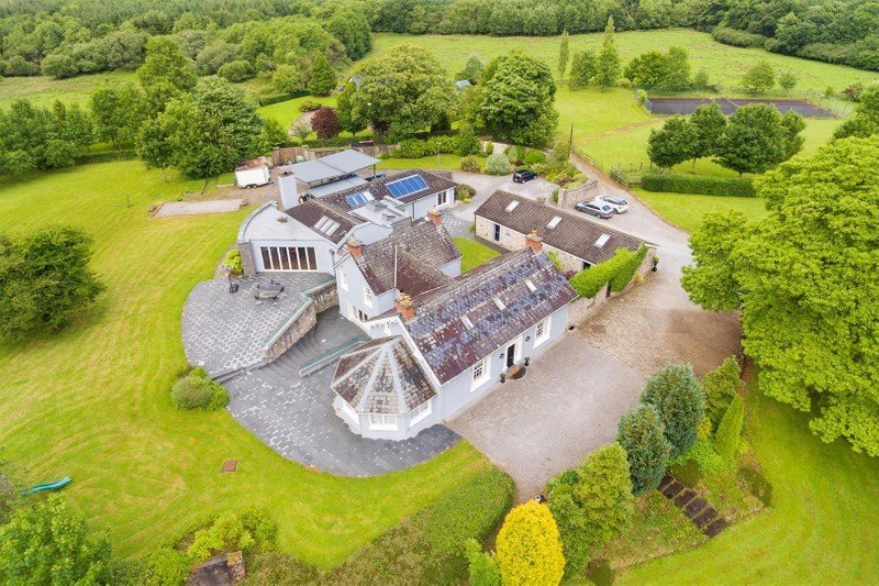 Worlds End House, Castleconnell, County Limerick in Limerick, Ireland