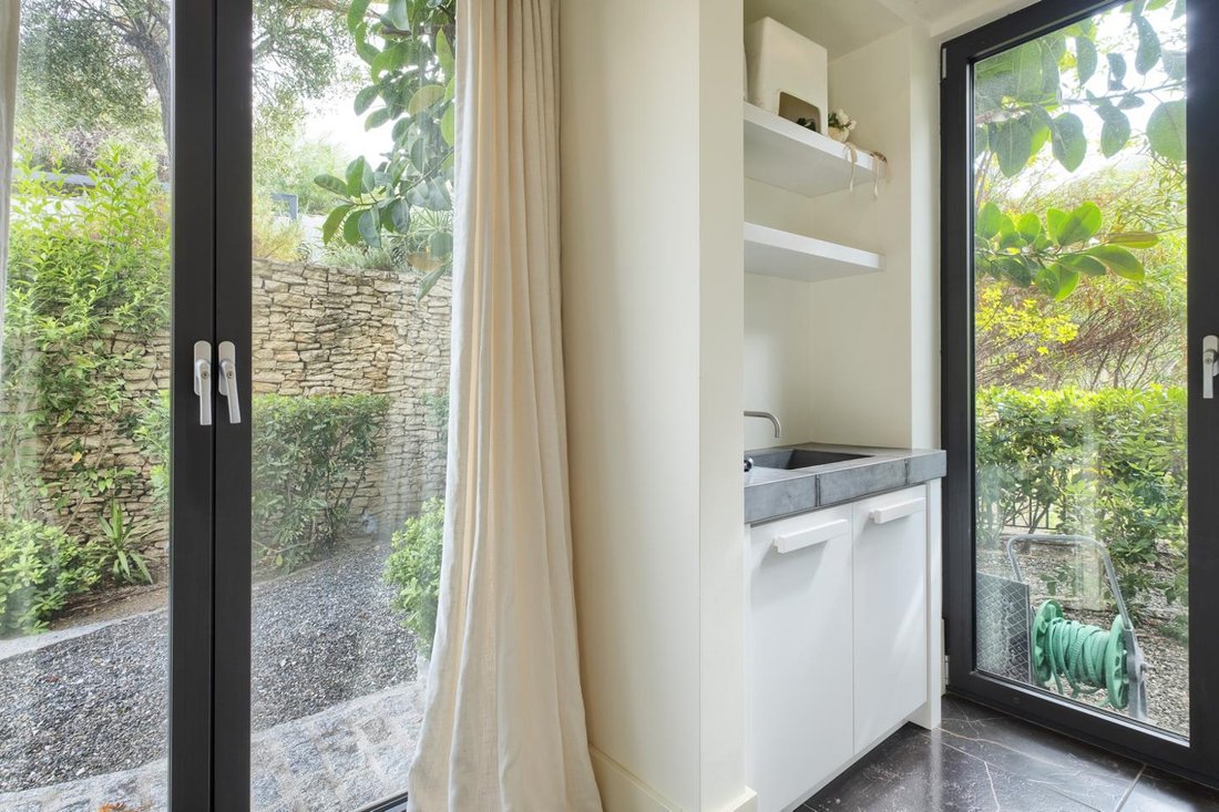 Villa in Benahavis, Andalusia, Spain 2 - 10927143