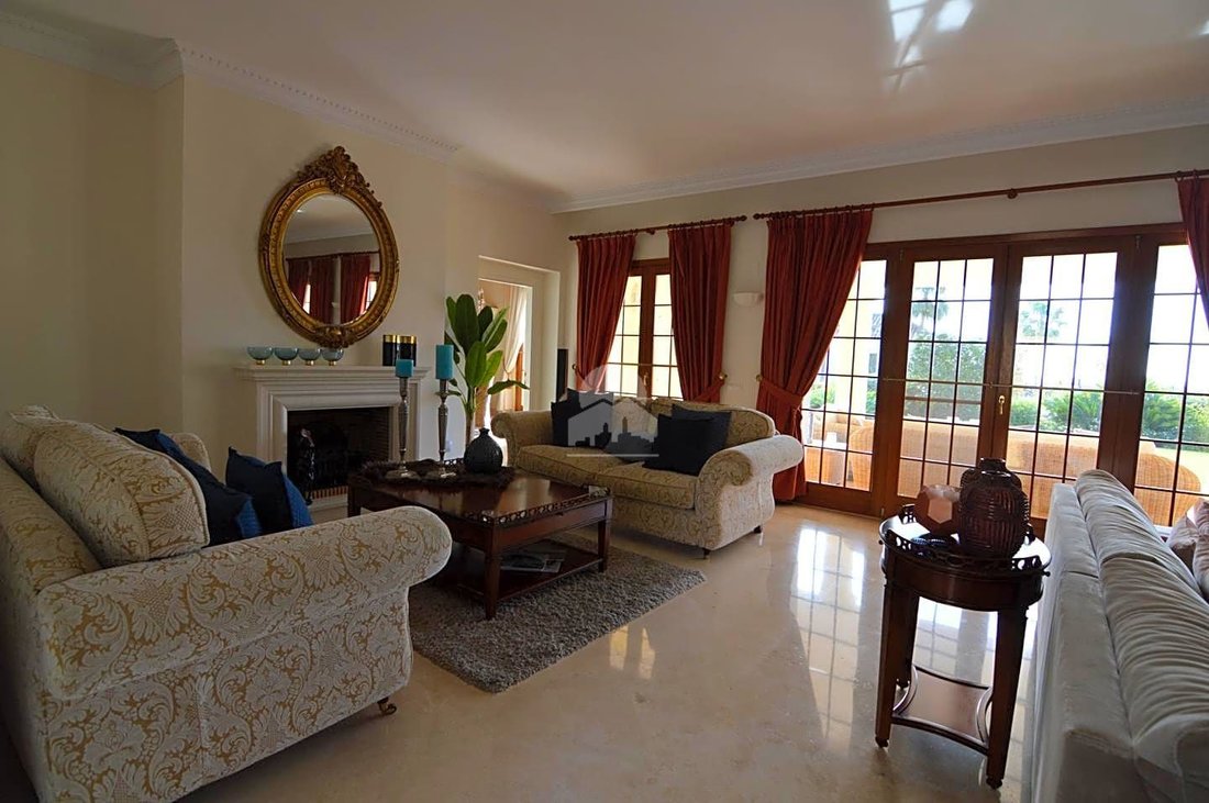 Villa in El Paraíso, Benahavis, Spain 4 - 10849850