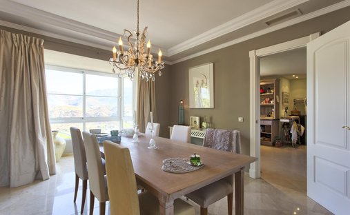 Villa in La Quinta, Benahavis, Andalusia 1