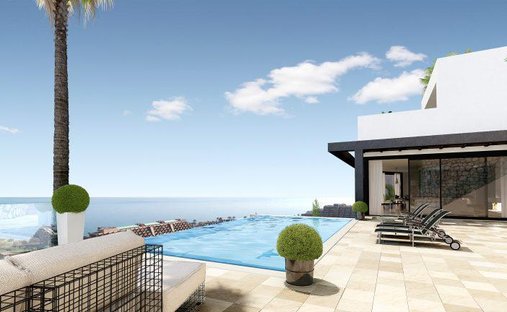 Estate in Benalmadena, Andalusia, Spain 1
