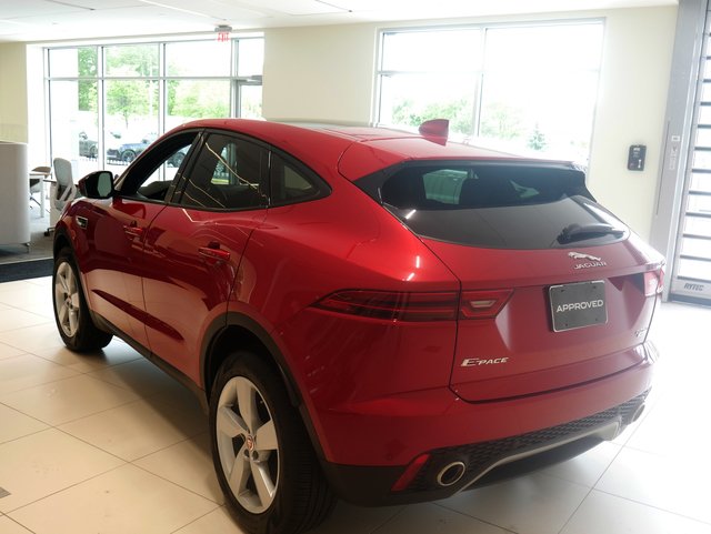Suv in Minneapolis, Minnesota, United States 2 - 10980821