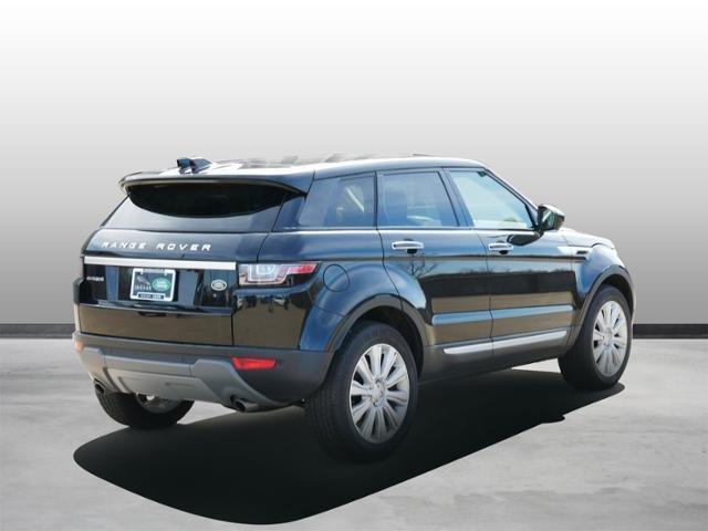 Suv in Minneapolis, Minnesota, United States 2 - 10873277