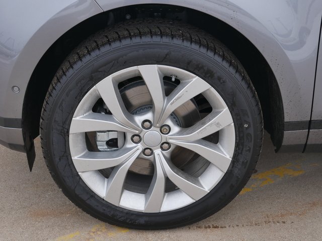 Suv in Minneapolis, Minnesota, United States 3 - 10763887
