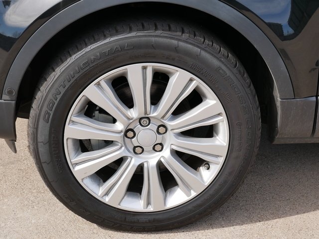 Suv in Minneapolis, Minnesota, United States 3 - 10873277