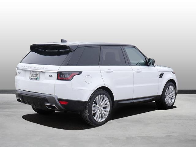 Suv in Minneapolis, Minnesota, United States 2 - 10764442