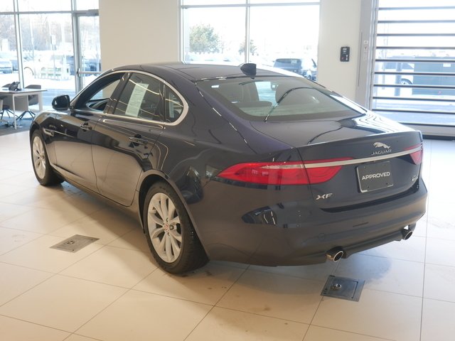 Sedan in Minneapolis, Minnesota, United States 2 - 10686097