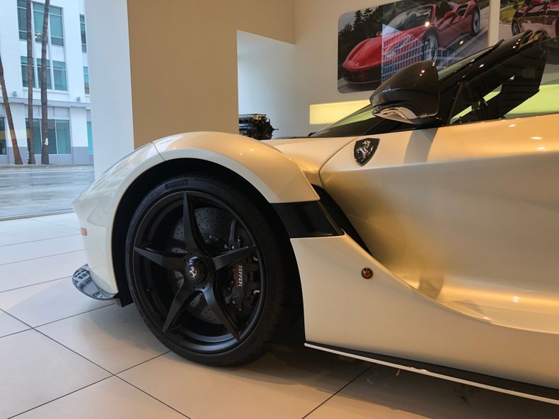 2017 ferrari laferrari aperta price