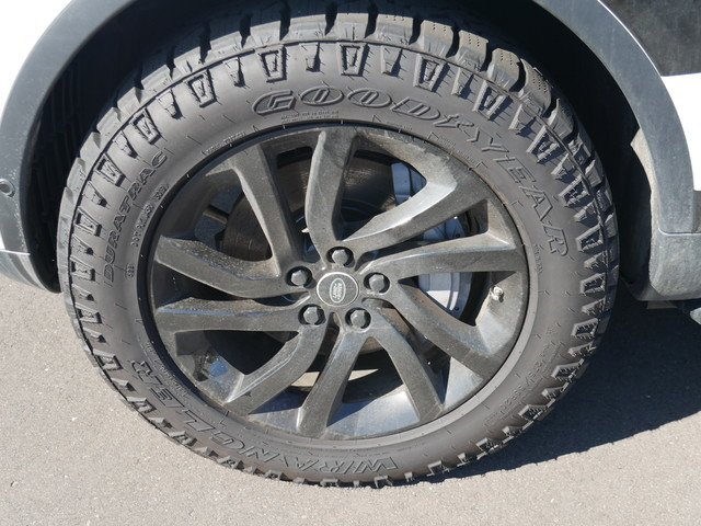 Suv in Minneapolis, Minnesota, United States 3 - 10704458