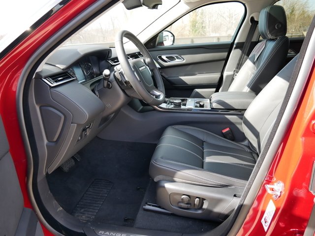 Suv in Minneapolis, Minnesota, United States 5 - 10898899