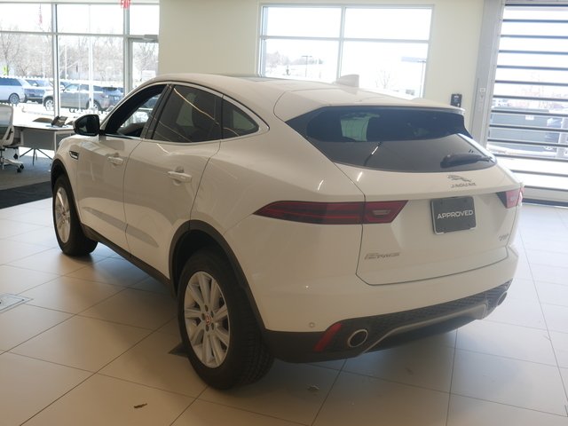 Suv in Minneapolis, Minnesota, United States 2 - 10903872