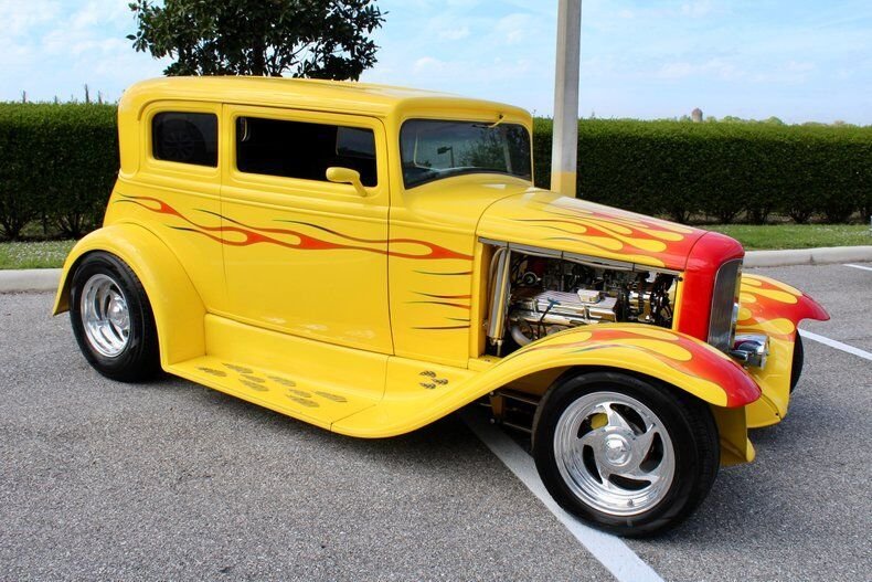 Sedan in Sarasota, Florida, United States 1 - 10885473